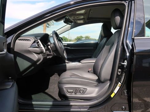 Used 2023 Toyota Camry XLE w/ Navigation Package image 16