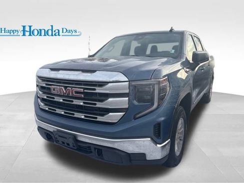 Used 2024 GMC Sierra 1500 SLE image 1