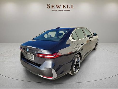 Certified 2026 BMW i5 eDrive40 RWD image 5