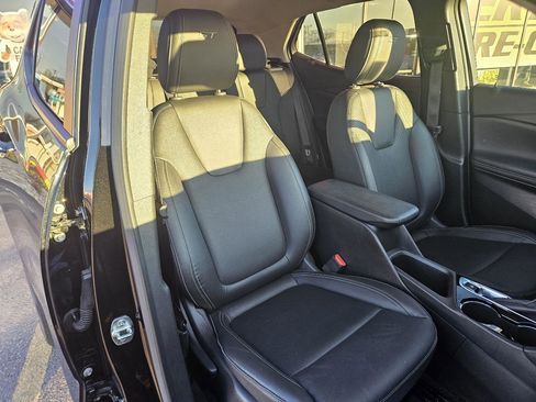 Used 2024 Buick Encore GX Sport Touring image 10