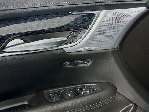 Used 2022 Cadillac XT5 Premium Luxury image 16