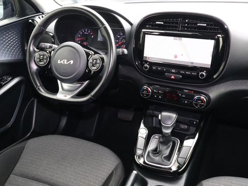 Used 2022 Kia Soul GT-Line FWD image 10