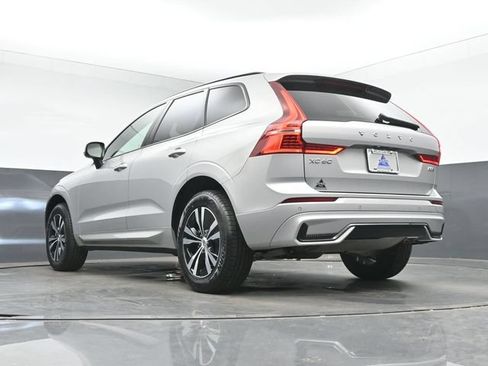 Used 2024 Volvo XC60 B5 Core w/ Climate Package AWD/4WD image 40