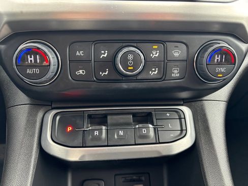 Used 2023 GMC Acadia SLT w/ Elevation Edition AWD/4WD image 29