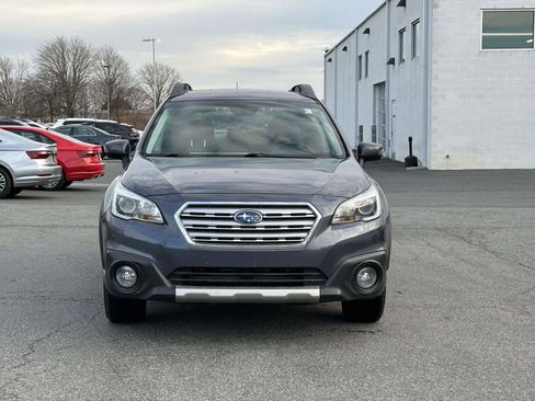Used 2017 Subaru Outback 3.6R Limited image 6