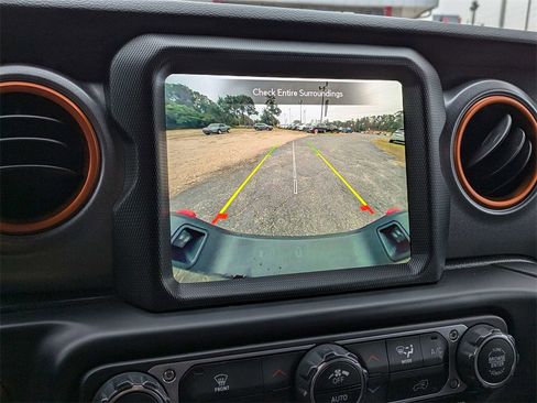 Used 2022 Jeep Gladiator Mojave image 20