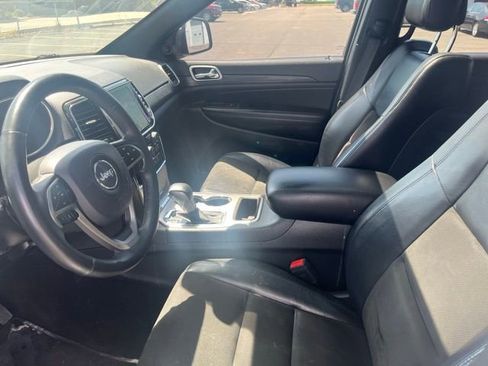 Used 2019 Jeep Grand Cherokee Altitude image 13