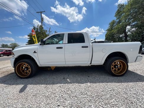 Used 2017 RAM 2500 SLT image 2