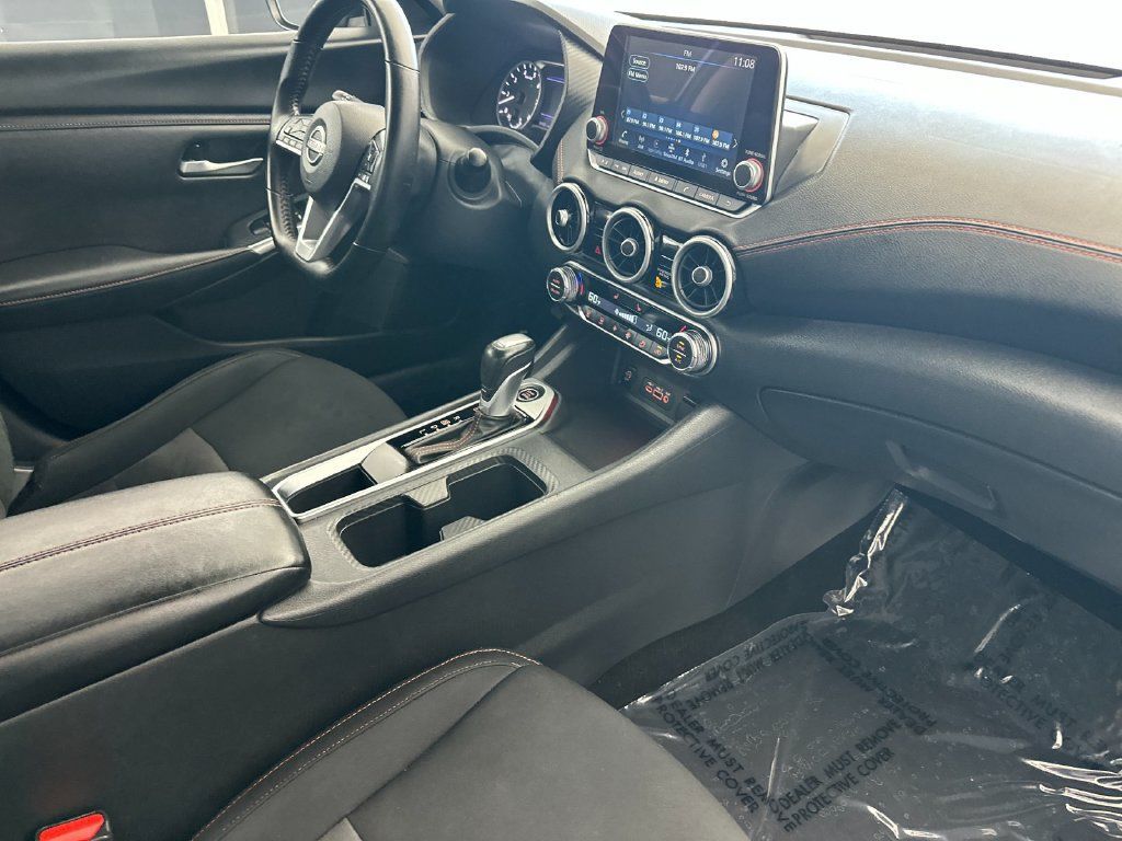 Used 2025 Nissan Sentra SR FWD image 14