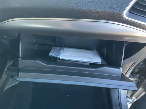 Used 2024 Ford Edge Titanium image 31