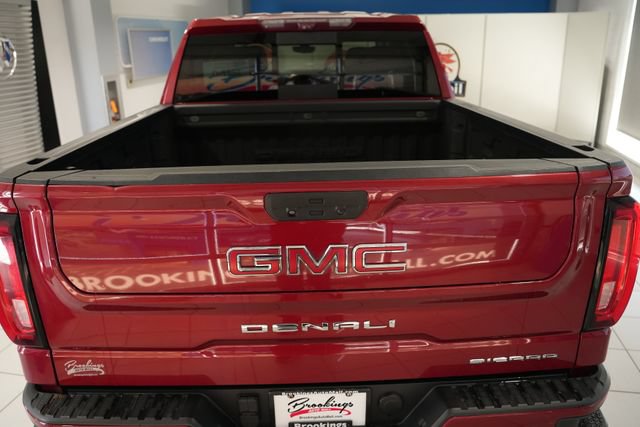 Used 2020 GMC Sierra 1500 Denali w/ Technology Package AWD/4WD image 9