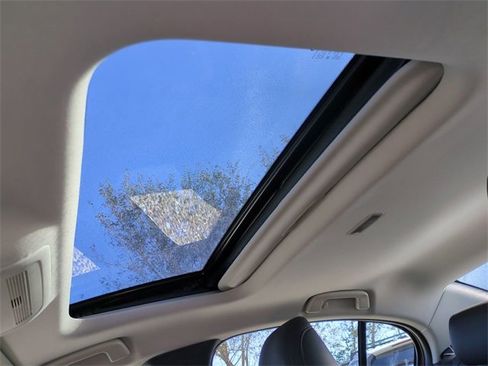 New 2026 MAZDA MAZDA3 2.5 S Sedan w/ Preferred Pkg image 19