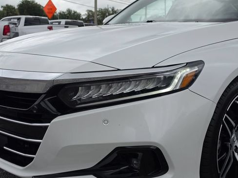 Used 2022 Honda Accord Touring image 10