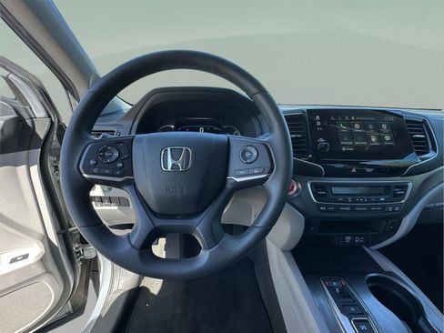 Used 2021 Honda Pilot EX image 11