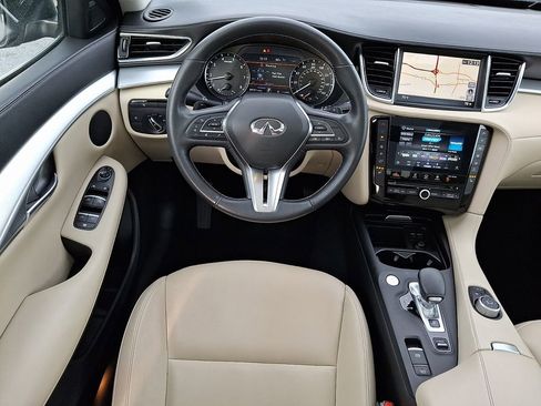Used 2020 INFINITI QX50 Luxe w/ Navigation Package image 12