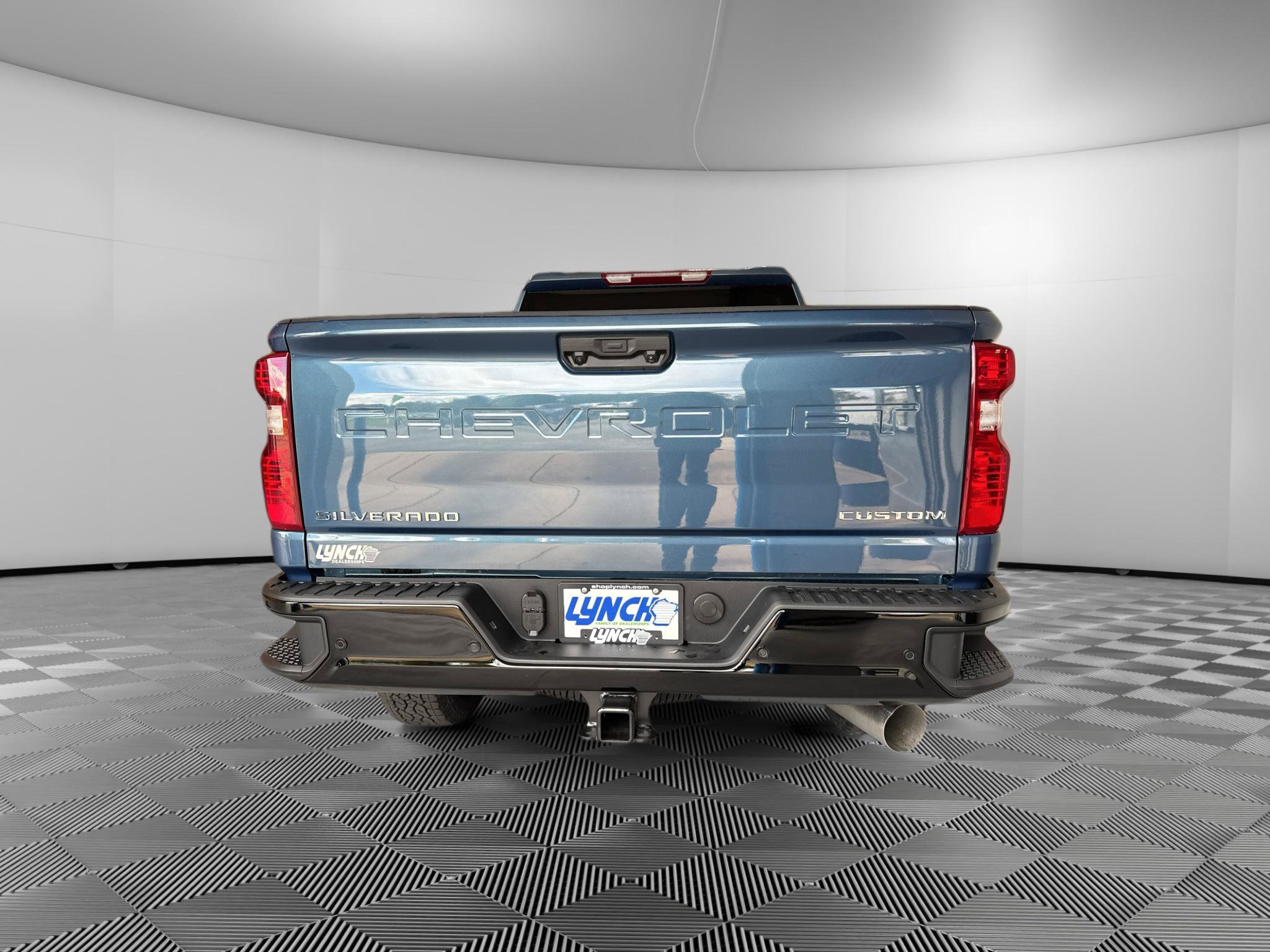 New 2026 Chevrolet Silverado 2500 Custom w/ Custom Value Package AWD/4WD image 4