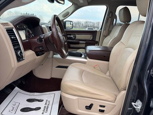 Used 2015 RAM 1500 Laramie w/ Convenience Group image 15