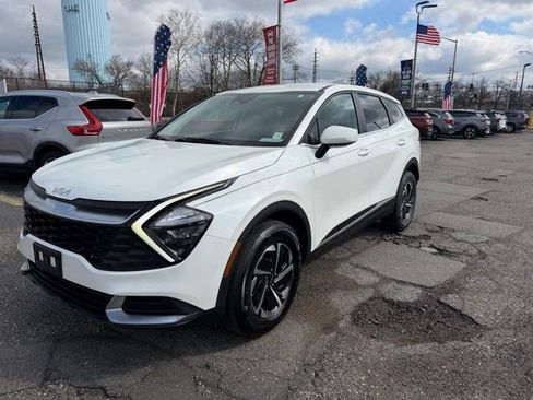 Certified 2023 Kia Sportage LX image 1