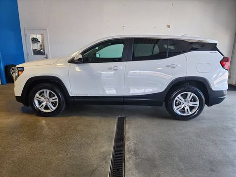 Certified 2024 GMC Terrain SLE AWD/4WD image 1