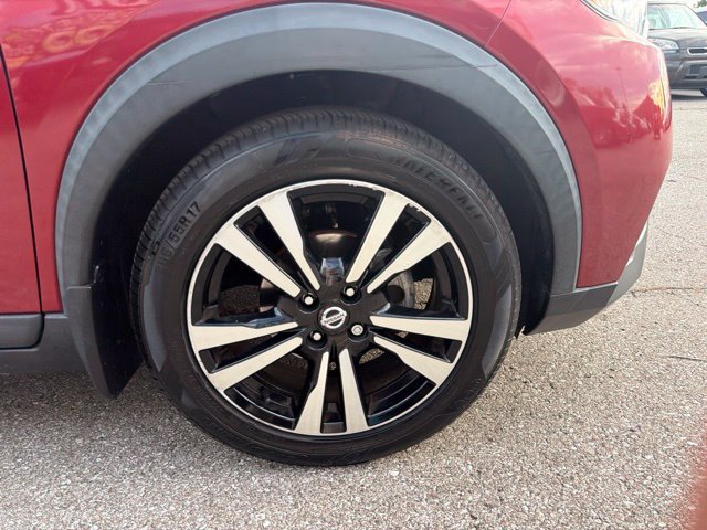 Used 2018 Nissan Kicks SR w/ Exterior Package FWD image 31