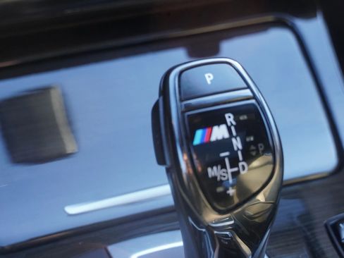 Used 2016 BMW 550i xDrive Sedan image 5