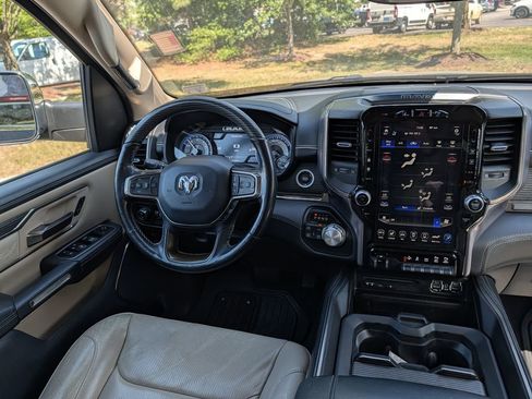 Used 2019 RAM 1500 Limited w/ Advanced Safety Group AWD/4WD image 11