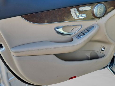 Used 2017 Mercedes-Benz C 300 Sedan image 17