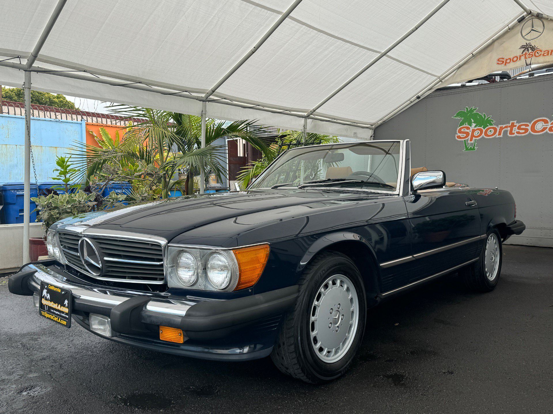 Used 1987 Mercedes-Benz 560 SL image 2