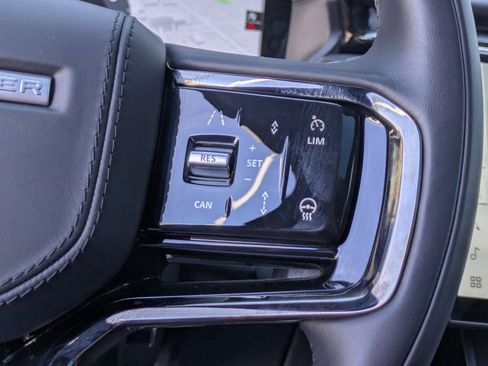 Used 2025 Land Rover Range Rover Velar Dynamic SE image 20