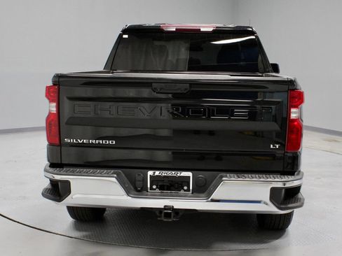 Used 2022 Chevrolet Silverado 1500 LT AWD/4WD image 12