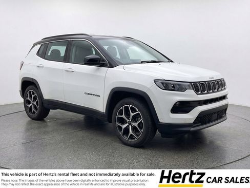 Used 2025 Jeep Compass Limited image 1