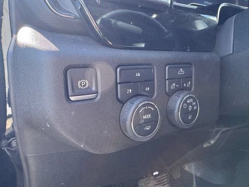 Used 2025 Chevrolet Silverado 2500 LT w/ Convenience Package AWD/4WD image 16