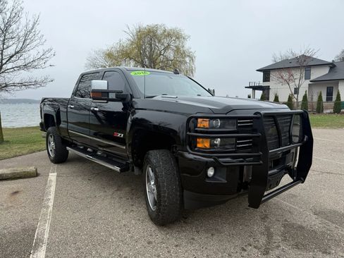 Used 2016 Chevrolet Silverado 2500 LTZ w/ Duramax Plus Package image 3