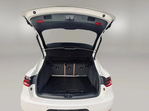 Used 2018 Porsche Macan S AWD/4WD image 19