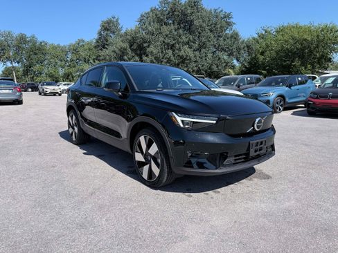 Certified 2023 Volvo C40 P8 Recharge Ultimate AWD/4WD image 8