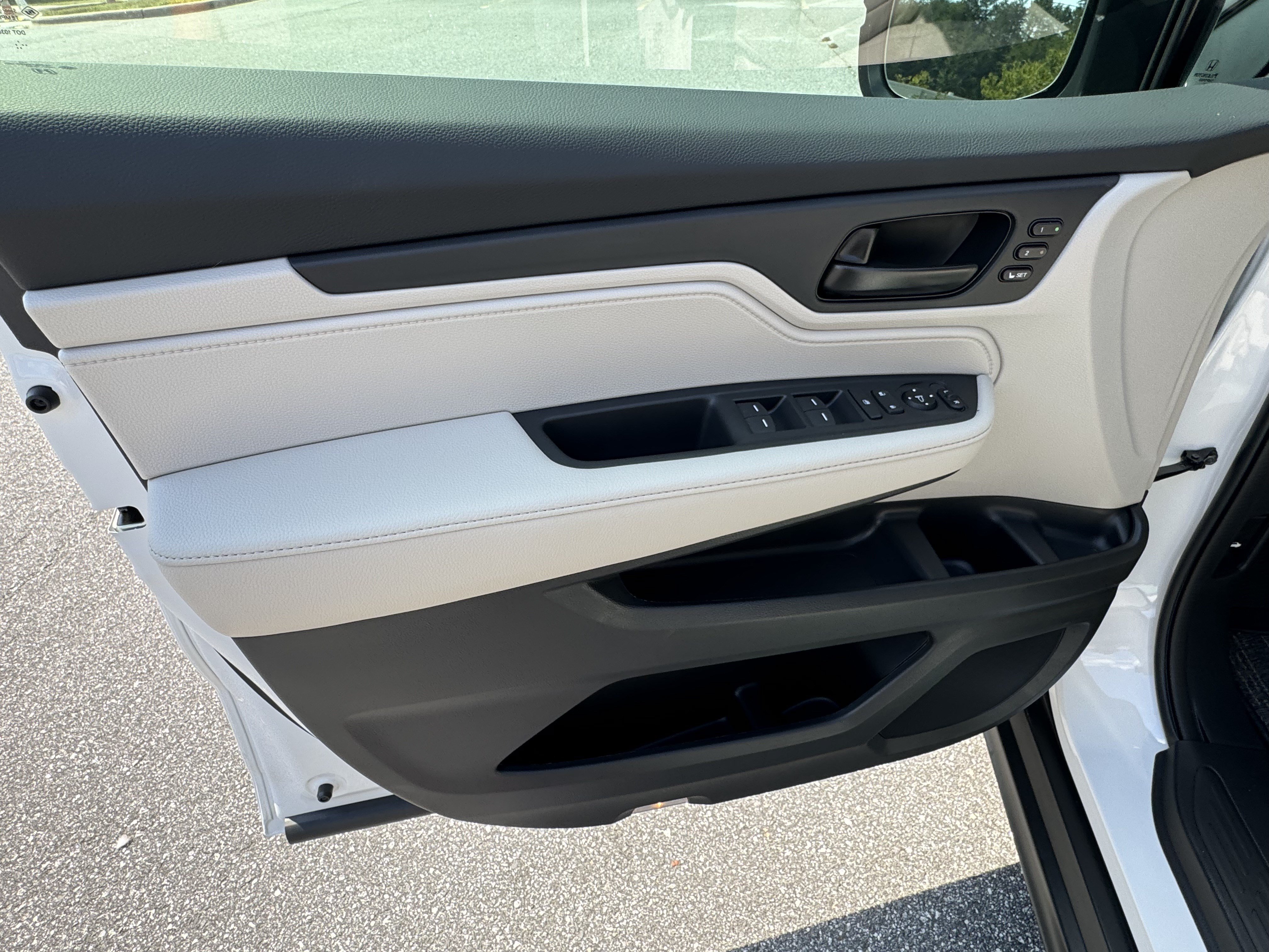 New 2027 Honda Odyssey EX-L image 13
