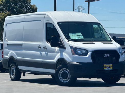 New 2026 Ford Transit 250 148 Medium Roof w/ Load Area Protection Package RWD image 2