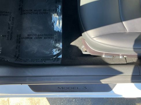 Used 2023 Tesla Model 3 Standard Range image 15