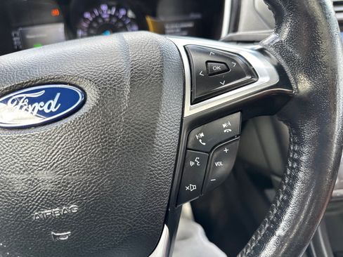 Used 2019 Ford Fusion Titanium FWD image 23