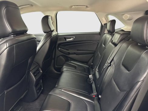 Used 2022 Ford Edge Titanium AWD/4WD image 36