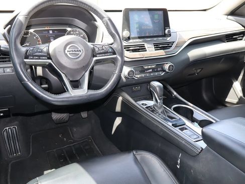 Used 2020 Nissan Altima 2.5 Platinum FWD image 5