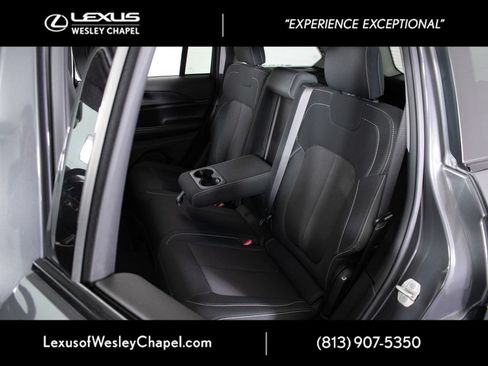 Used 2023 Jeep Grand Cherokee Laredo RWD image 21