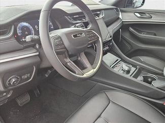 New 2025 Jeep Grand Cherokee L Limited video 3