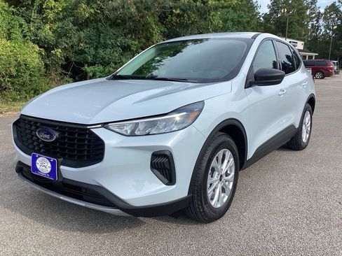 Used 2026 Ford Escape Active FWD image 3
