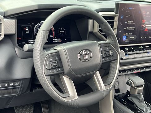 Used 2026 Toyota Tundra Limited AWD/4WD image 21