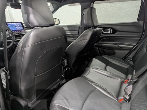 Used 2022 Jeep Compass High Altitude image 11