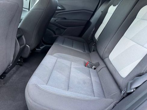 Used 2025 Chevrolet Trax LS FWD image 11
