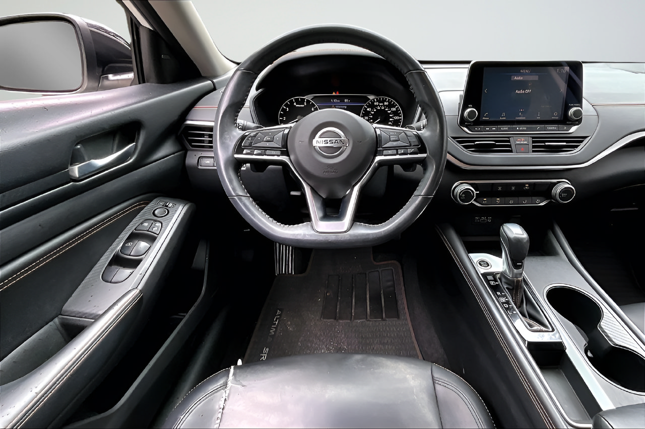 Used 2020 Nissan Altima 2.5 SR FWD image 8
