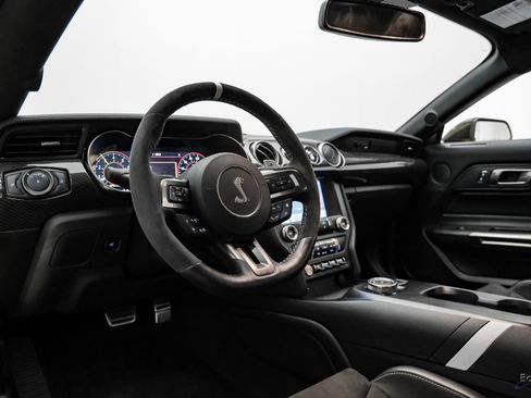 Used 2021 Ford Mustang Shelby GT500 w/ Carbon Fiber Track Pack image 41