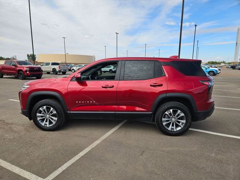 Used 2026 Chevrolet Equinox LT image 2